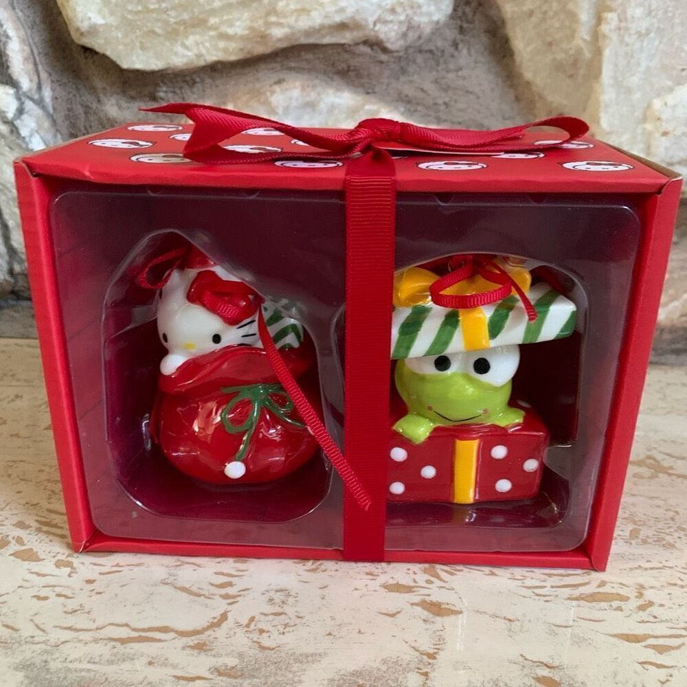 NIB Hello Kitty x Blue sky ceramics Ornament set. Keropi & Hello Kitty